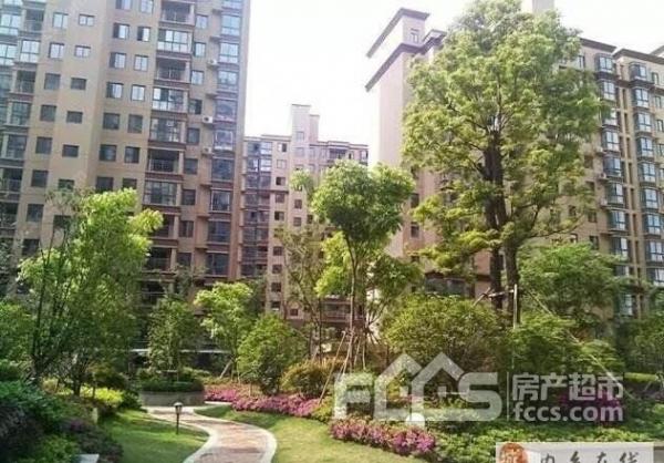 內(nèi)鄉(xiāng)左岸皇朝最新動態(tài)，時(shí)尚潮流引領(lǐng)者的新地標(biāo)揭秘