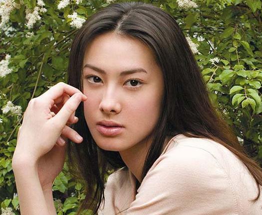 香港混血女演員的獨(dú)特魅力，跨越文化與血脈的璀璨明珠??????閃耀明珠的誕生之路??????????????????????????????????????????????????????????????
